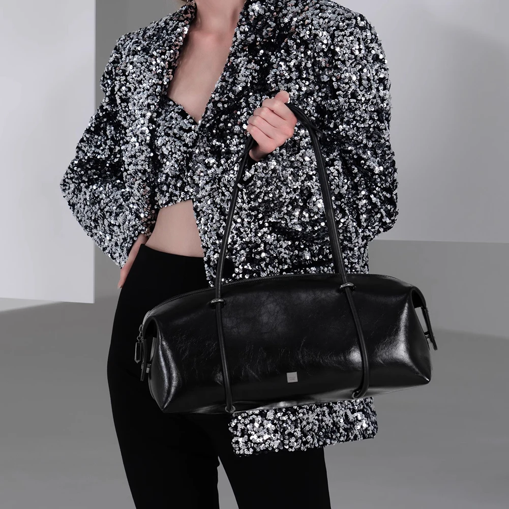 

Women Fashion Shoulder Bag Large Capacity PU Boston Pillow Bag Single Shoulder Bag Solid Color Zipper Closure for Vacation Party