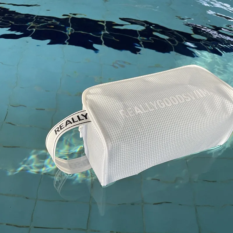 

Korean Toiletry Waterproof Portable Portable Mesh Bag Shower Fitness Mesh Travel Cosmetic Swimsuit Storage Bag