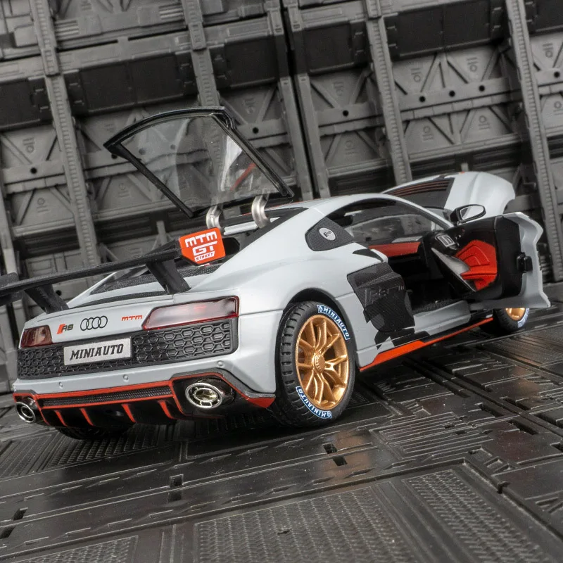 

1:24 Audi R8 racing alloy car model ornaments doors and hood trunk can open children's toy cars can be given as a gift