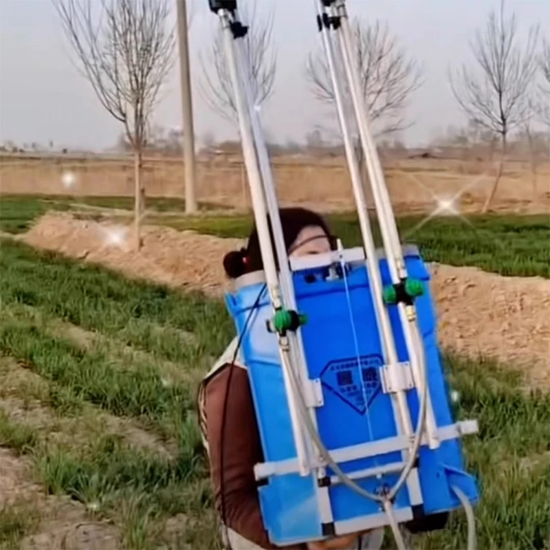 3,6 m/4,8 m elektrisches Sprühgerät mit mehreren Düsen. Das elektrische Lithium-Sprühgerät kann angehoben und zurückgezogen werden