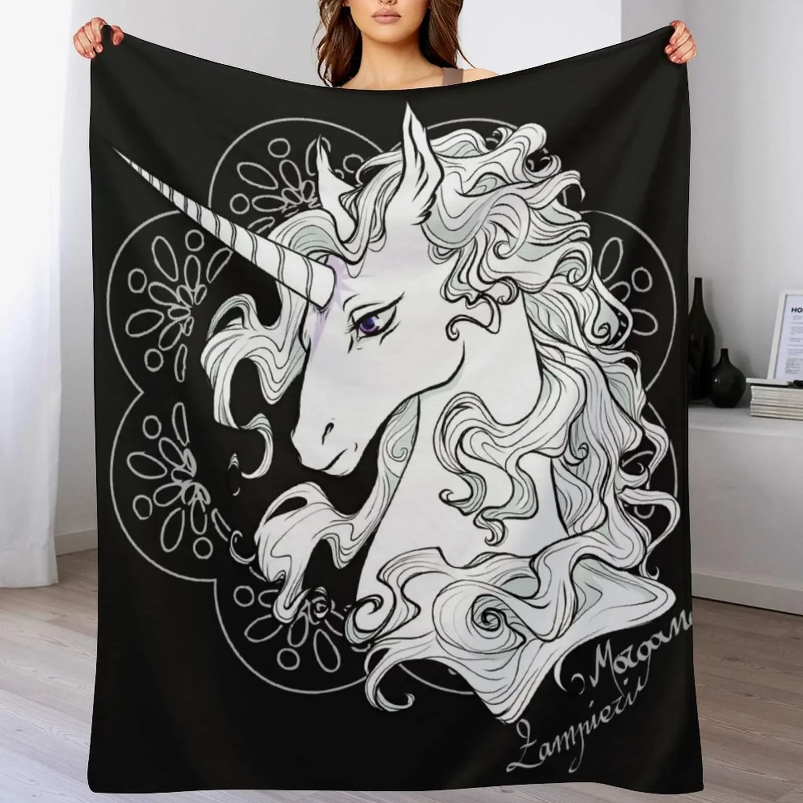 

The last unicorn (black) Throw Blanket Kid'S Sleeping Bag Decoratives Decorative Beds Blankets