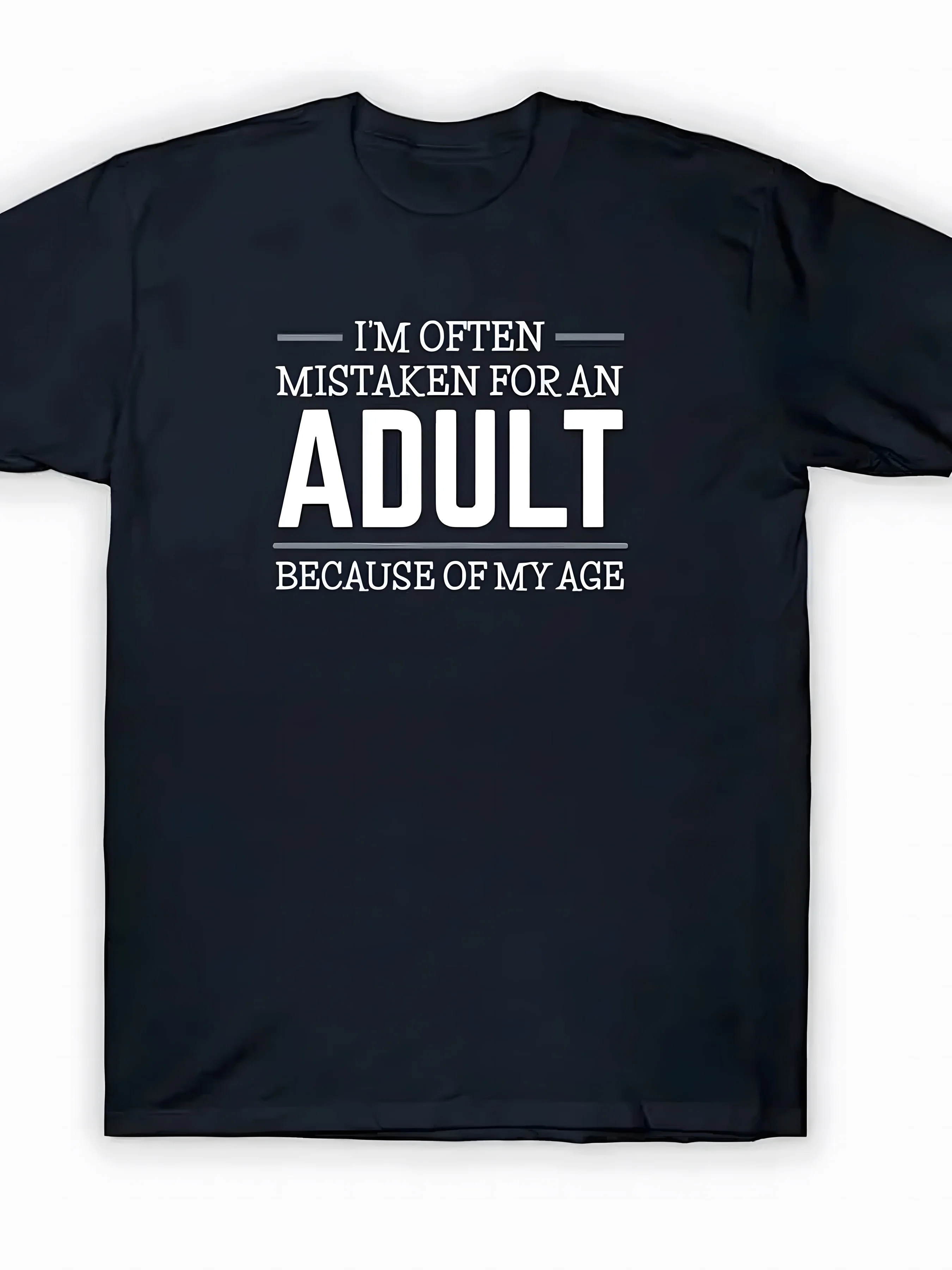 T-shirt stampata divertente "I'm Often Mistaken for an Adult" da uomo - Camicia casual ampia in cotone blu navy, macchina =