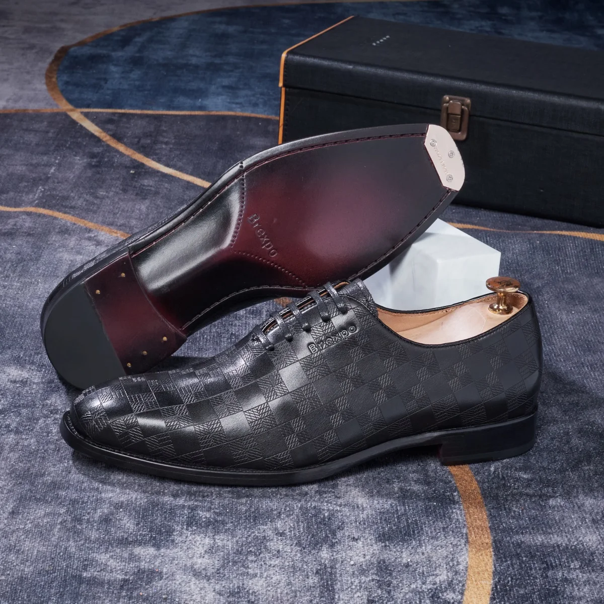 

Deluxe Leather Shoes Crocodile Pattern Lace Up Wedding Shoes for Men Business Casual Leather Shoes Round Toe Height Increasing