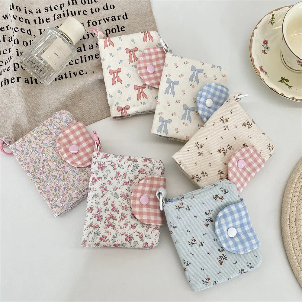Tarjetero con estampado de lazo Floral, monedero para estudiante, billetera dulce de doble pliegue con llavero, bolsa de almacenamiento portátil para auriculares para niñas