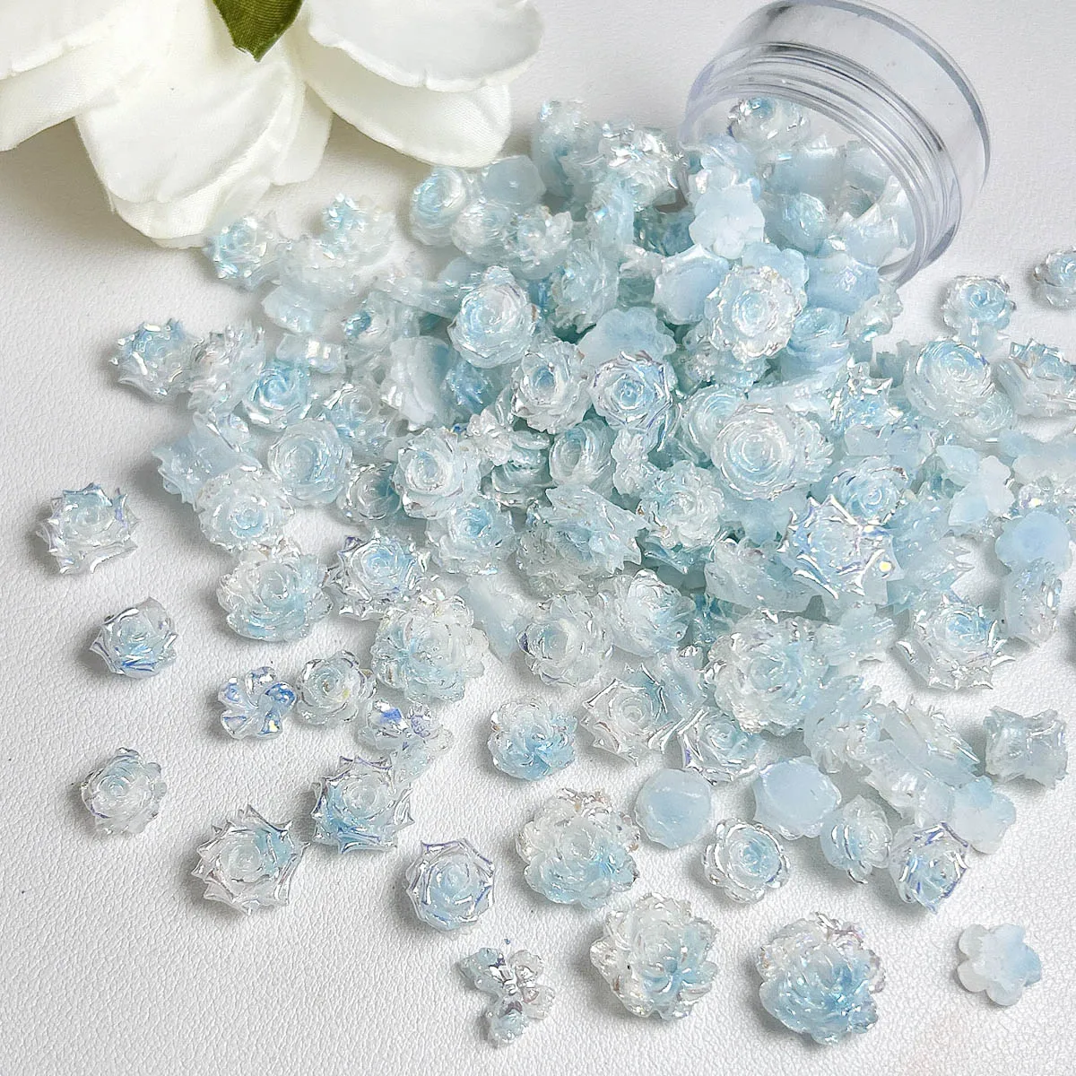 

Creative Glossy Blue White Flower Nail Charms 3D Dreamy Sweet Luminous Butterfly Rose Camellia Resin Nail Art Decorations DIY