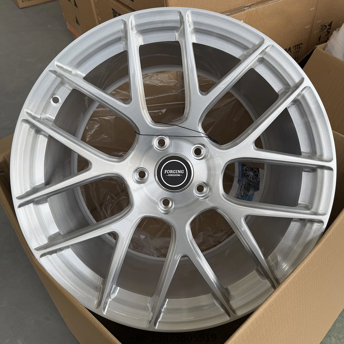 Wholesale Forged Aluminum Alloy Wheels Custom Sizes & PCD 20 22 24 26 Pulgadas New Condition 40mm ET for Car Modifications