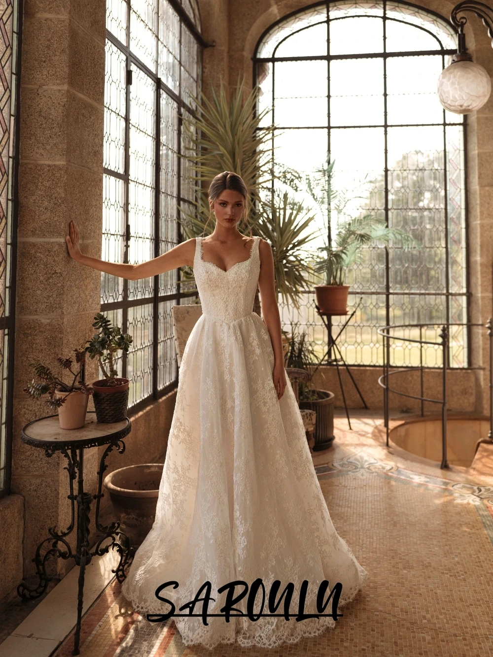 

SAROULU Tank Sleeves Glamorous Lace Wedding Dress Glitter A Line Fantasy Bridal Gown Customized Buttons Back Bride Wear