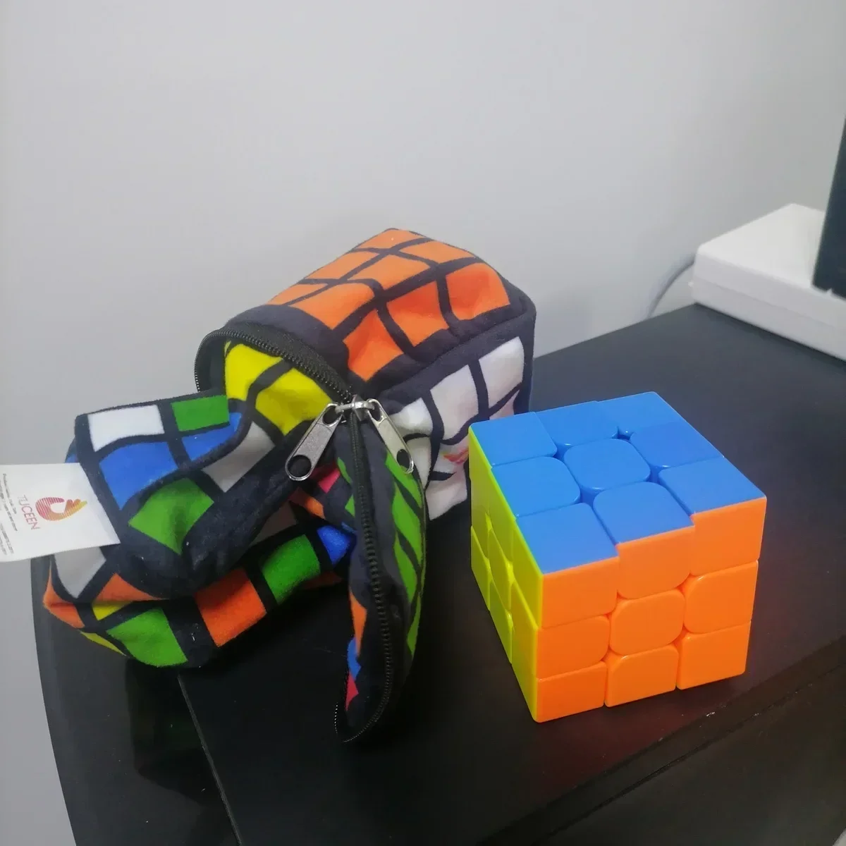 マジックキューブバッグキューブアクセサリーツイスティパズルバッグ両面ポータブル財布ペンダント子供の知性おもちゃギフト