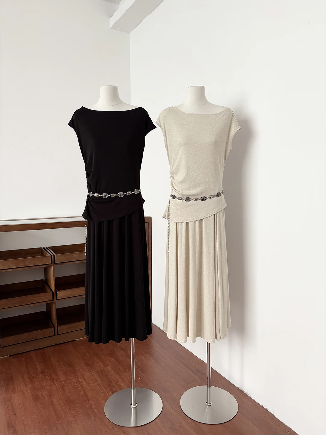 

Summer 2026 Women's High Waist Skirt Set Short Sleeve Casual Fashion plus Size Polyester Fiber Pure Color Slimming Effect