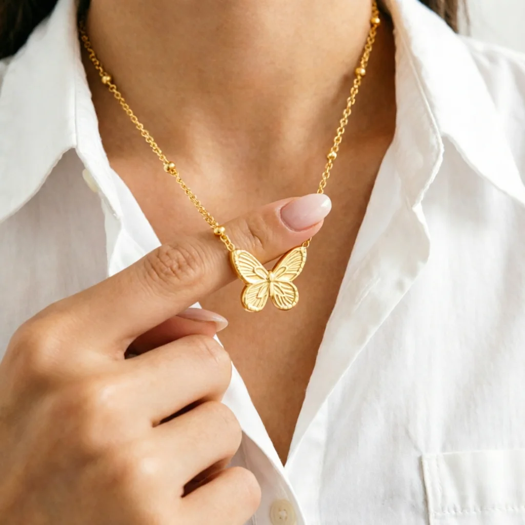 Embossed Butterfly Necklace French Romantic Style With Delicate Lines Vintage Stainless Steel Collarbone Chain Elegant Daily Jew