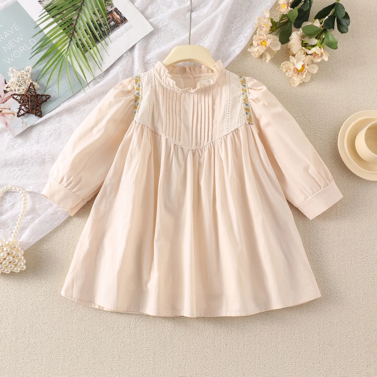 

Autumn French Style Kids Girls Dress Floral Embroidery Bubble Sleeve Children Girl Dress Retro Ruched Toddler Little Girls Dress