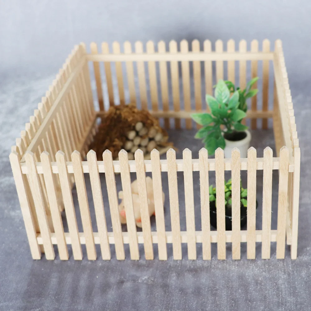 

4Pcs Mini Garden Wooden Fencing Miniatures Dollhouse Figurines Scene Layout Crafts Home Decoration Desktop Ornament Toy Model