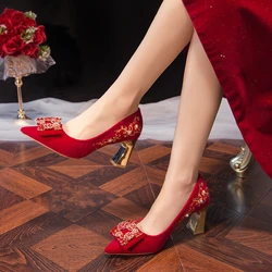 Shallow Breathable Banquet Pointed Toe Suede Wedding Bridal Shoes Fashionable Red Diamond Decorative Flower Party High Heels