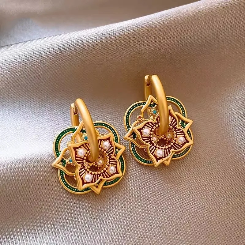 Moderne Boho Sieraden Elegante Temperament Kleur Bloem Oorbellen Voor Vrouwen Vrouwelijke Geschenken Delicaat Ontwerp Ooraccessoires