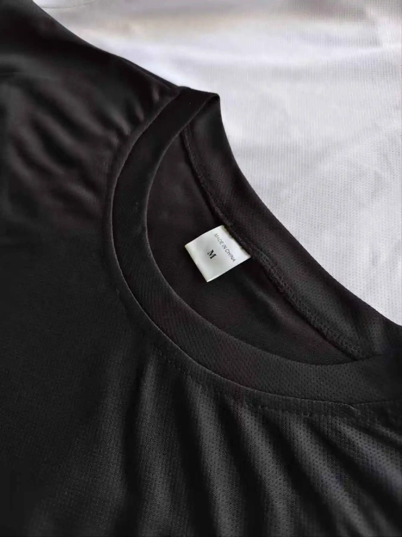 ميلانو رسالة الجرافيك طباعة تي شيرت للرجال التجفيف السريع النشط المحملة عالية الجودة في الهواء الطلق موضة عادية فضفاض تي شيرت رجل تي شيرت