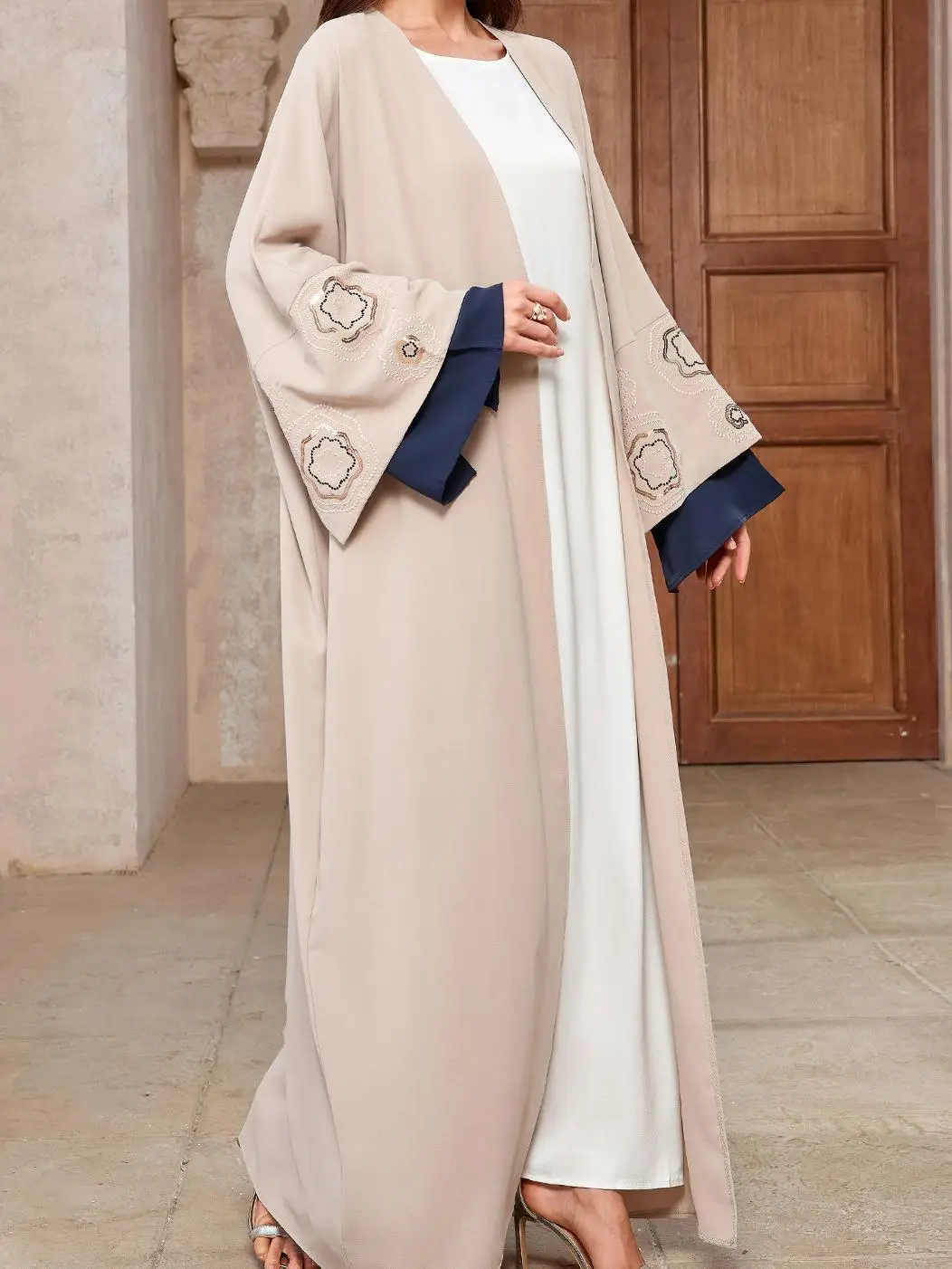 

Dubai Turkey Abayas for Women Modest Dress Ramadan Eid Embroidery Kimono Musulmane Kaftan Islam Robe Open Abaya Kebaya Jalabiya