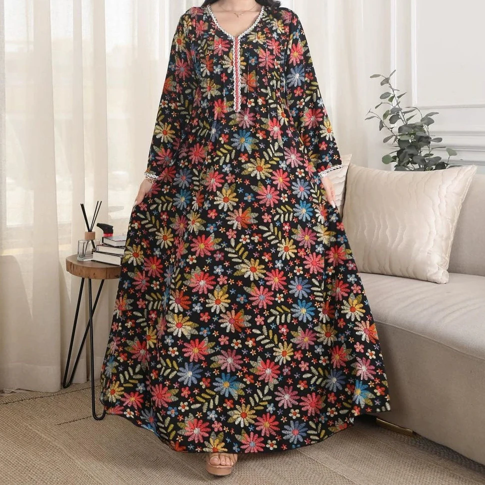 Robe grande taille robe maxi nouveau col en v clouté de diamants mode imprimé robe d'asie du sud-est-GZXX644