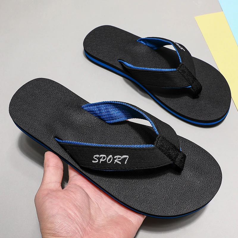 Summer beach outdoor sandals Fashion flip-flops Men\'s casual sports non-slip flip-flops Bathroom slippers home large size