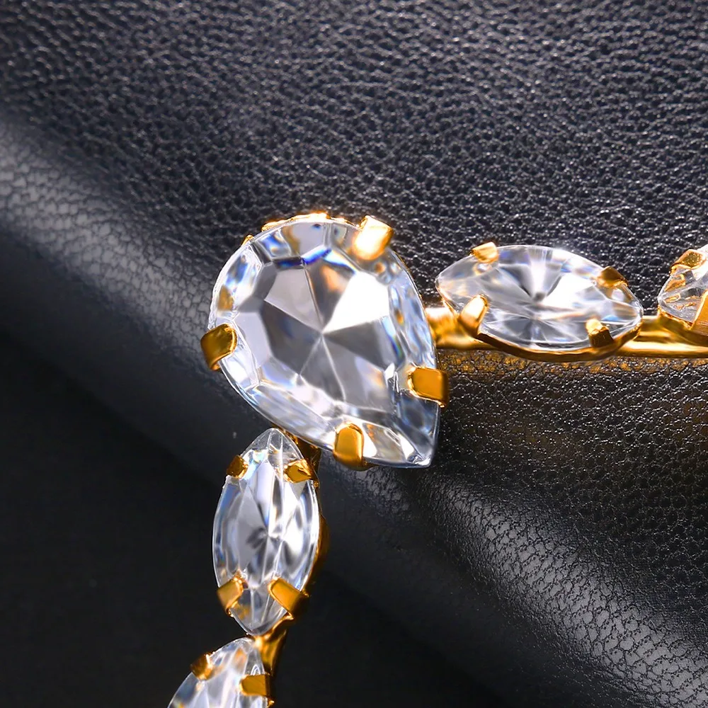 Cadena de diamantes de imitación larga para la cara, cadena de lujo brillante para gafas de media montura, accesorios para la nariz, joyería facial, decoración de máscara con purpurina para mujer