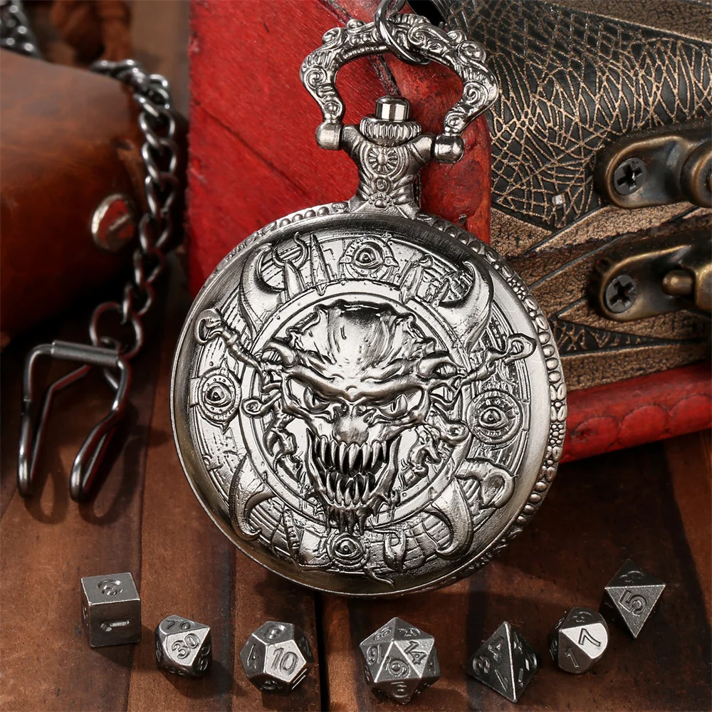 Retro Metal Skull Pocket Watch Case Mini Dices Set Unique Gift for Game Dices Lovers Vintage Fob Chain Pendant Pocket Clock Case