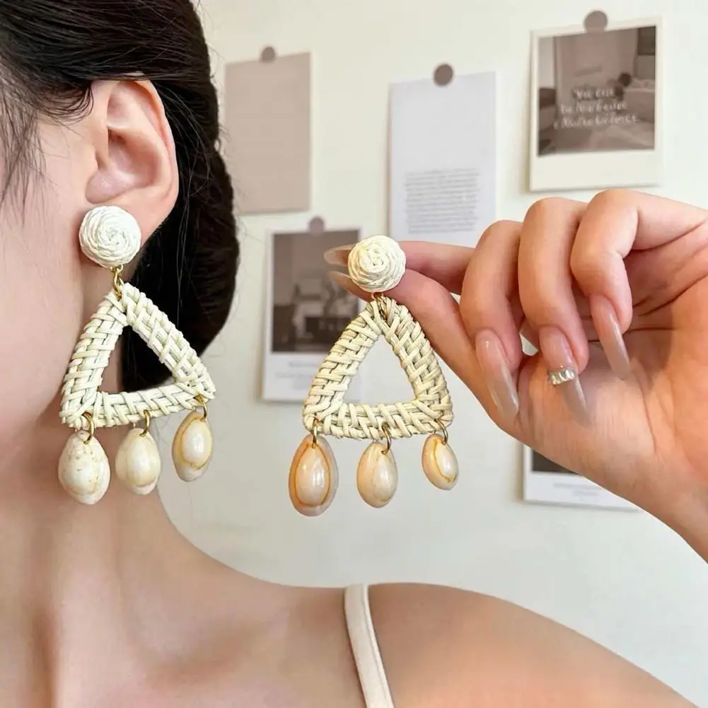 Handmade Raffia Bohemian Dangle Earrings Women Boho Earrings Wicker Rattan Triangle Drop Earrings Summer Beach Jewelry