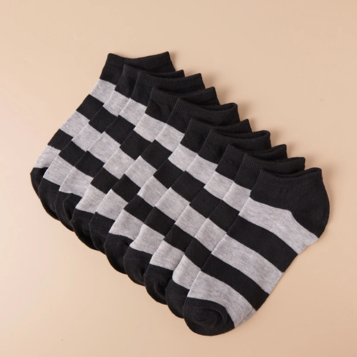 20 par skarpetek unisex – czarno-szare paski, wygodne, oddychające, odprowadzające wilgoć