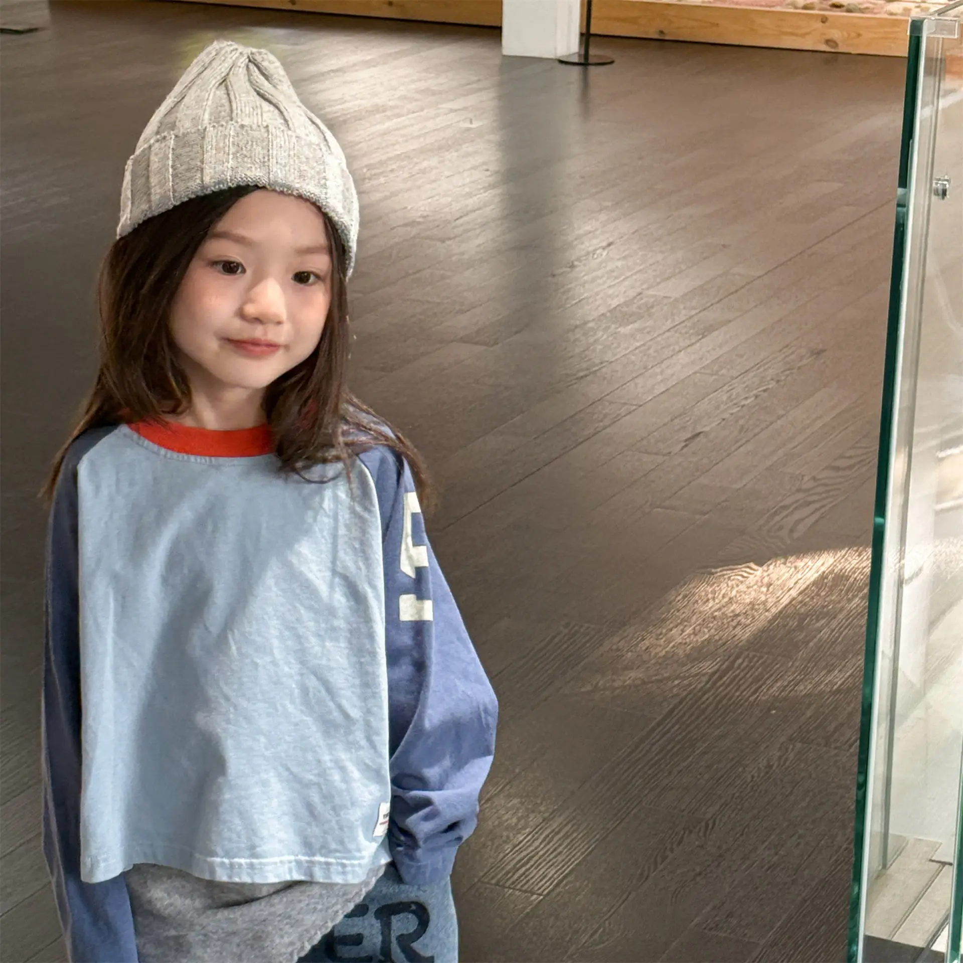 2025 الخريف الكورية نمط قمة الموضة تي شيرت الملابس للفتيات 1-6Y الاطفال الصبي القطن اللون كتلة طويلة الأكمام ملابس يومية غير رسمية