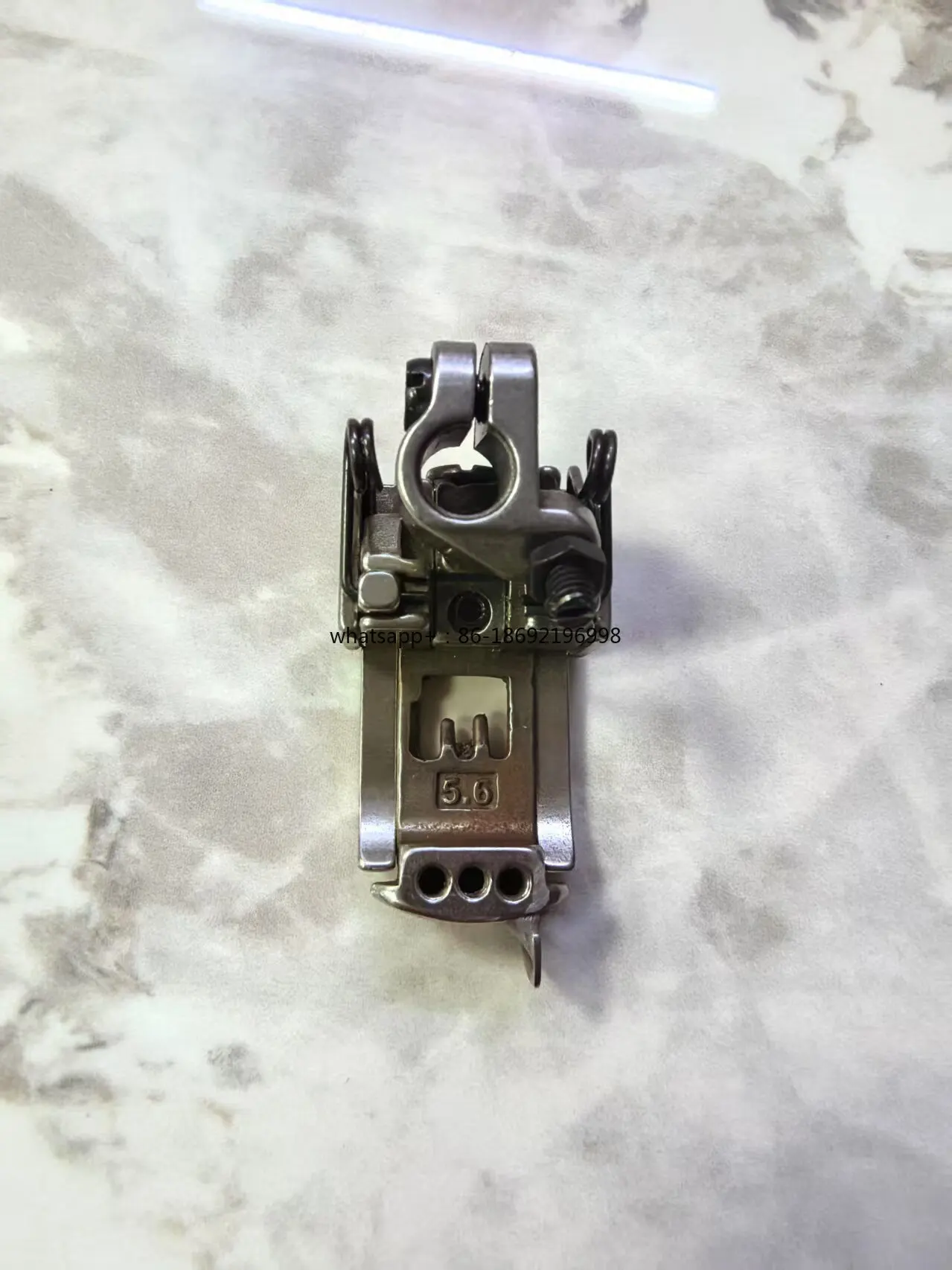 Right Gear Edge 0.1 Stop Presser Foot 0 Open Thread Hanger Car Interlock Sewing Machinethree-needle Five-thread Round Head Model
