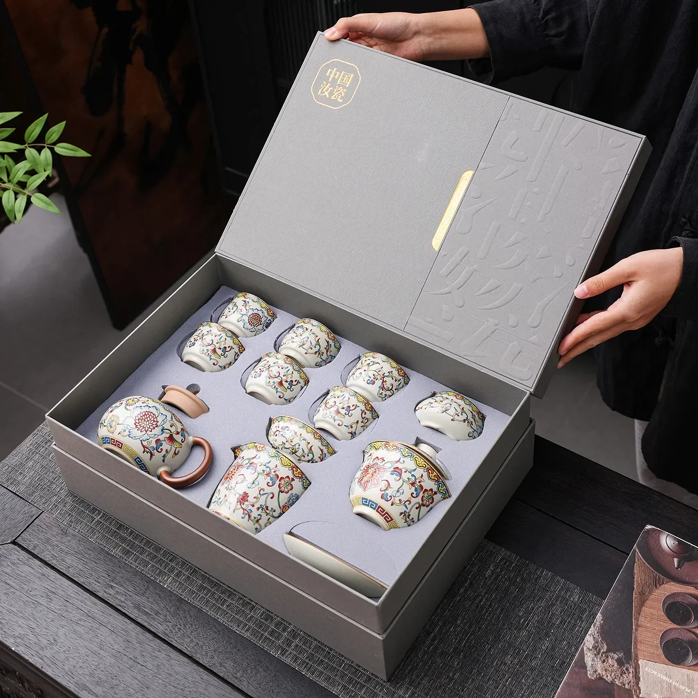 y9.3-Gift box set creative souvenir gifts for elders practical New Year's birthday gifts