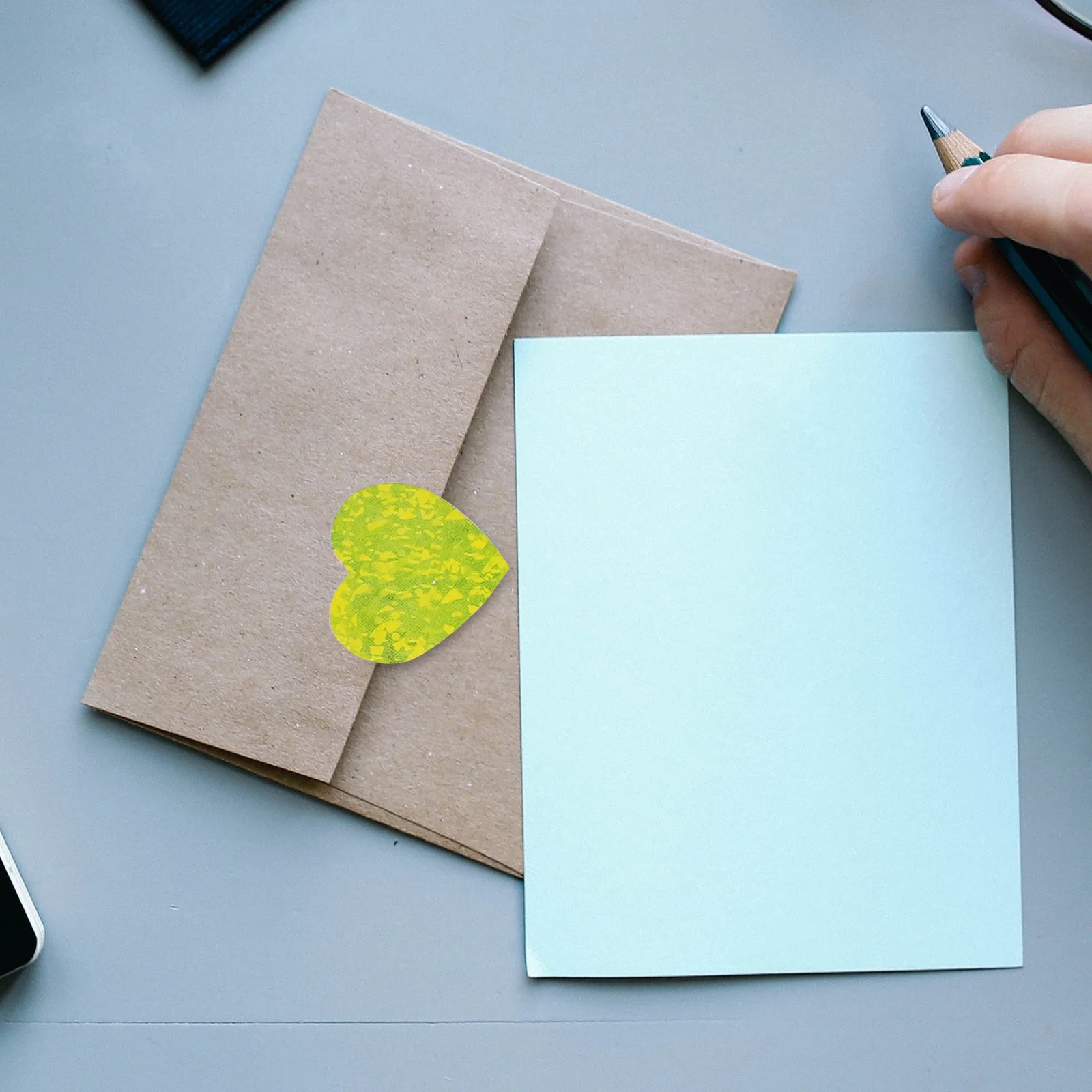 

1 Roll Heart Stickers Valentine's Day Self Adhesive Sealing Labels for Envelopes Gift Packaging Decoration Heart Stickers