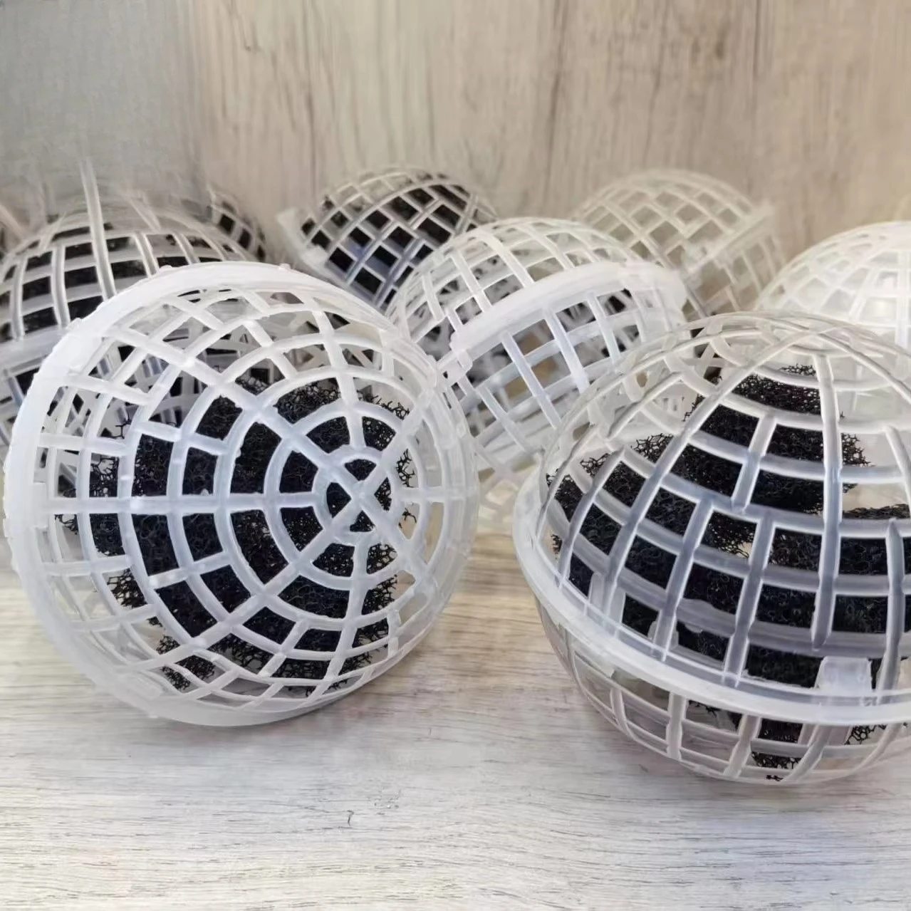 

Pp Plastic Bio Floating Cage Water Treatment Ball Filter Media For Aquaculture Fish Pond
