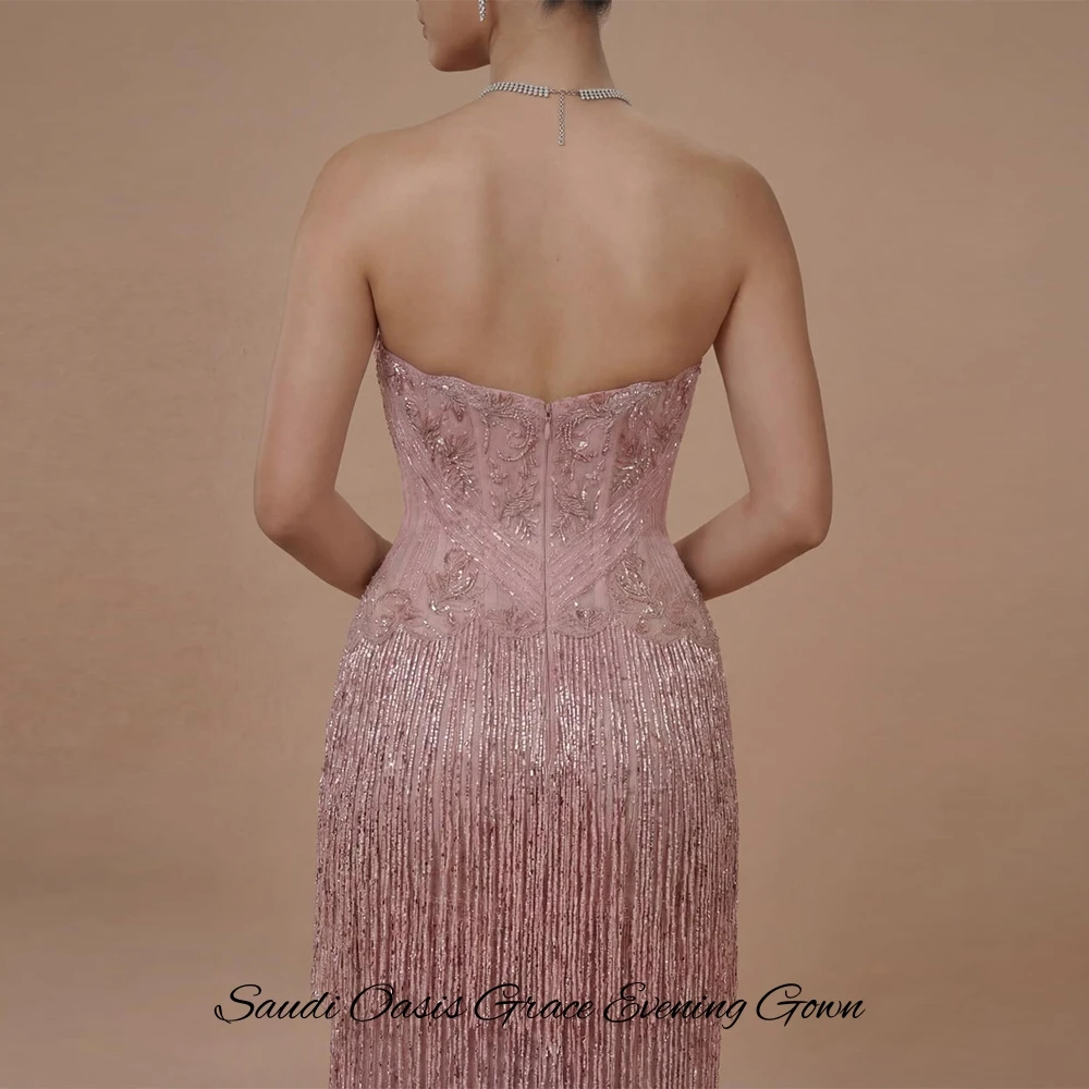 Glitzernde Partykleider mit Quasten und Perlen, maßgeschneidertes trägerloses, ärmelloses Abendkleid, elegantes Meerjungfrauen-Chiffonkleid „Vestido De Festa“.