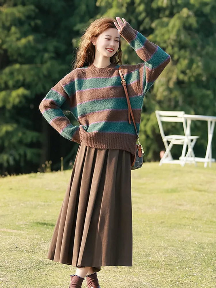 

Comfortable round Ne Knitted Sweater Women's Loose Long Sve Faionable Autumn Winter Pullover Knitwear Commute Sle