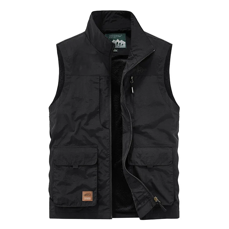 FGKKS Men\'s Leisure Vest Solid Color Tooling Style Waistcoat Thin Fishing Hiking Multi-Pocket Casual Loose Vest for Men