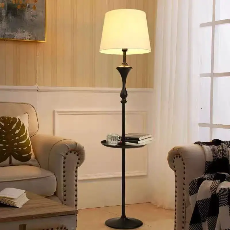 Iron LED Floor Lamp Bedroom Living Room Study Floor Lamps Vintage Luxury Vertical Lighting Light Stepless Dimming Pallet Lights
