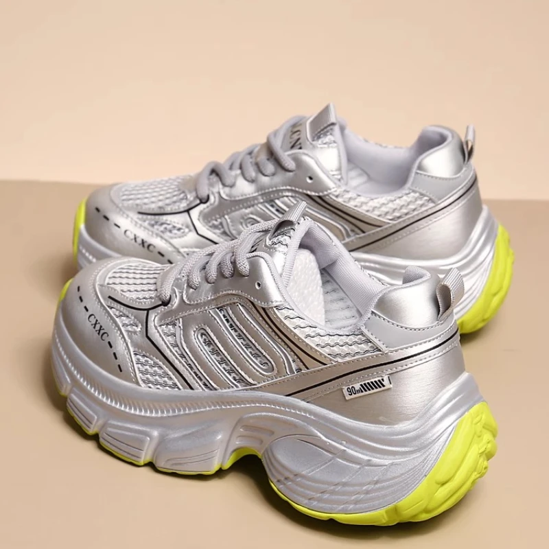 

2024 new retro explosive street thick sole single net dad women's shoes height increasing casual sports shoes