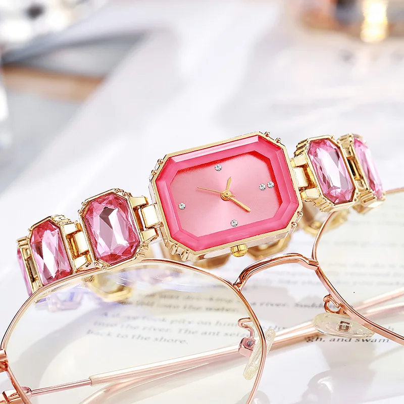 ساعة سيراميك نسائية جديدة رائجة البيع ساعة كوارتز مربعة الشكل ومتعددة الاستخدامات بحزام رفيع