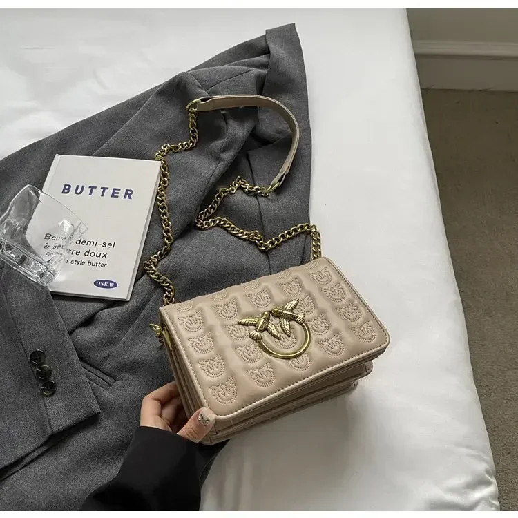 

Classic Women's Luxury 2025 New Brand Design To Create Personalized Fashion Swallow Logo Chain Single Shoulder Crossbody Bag