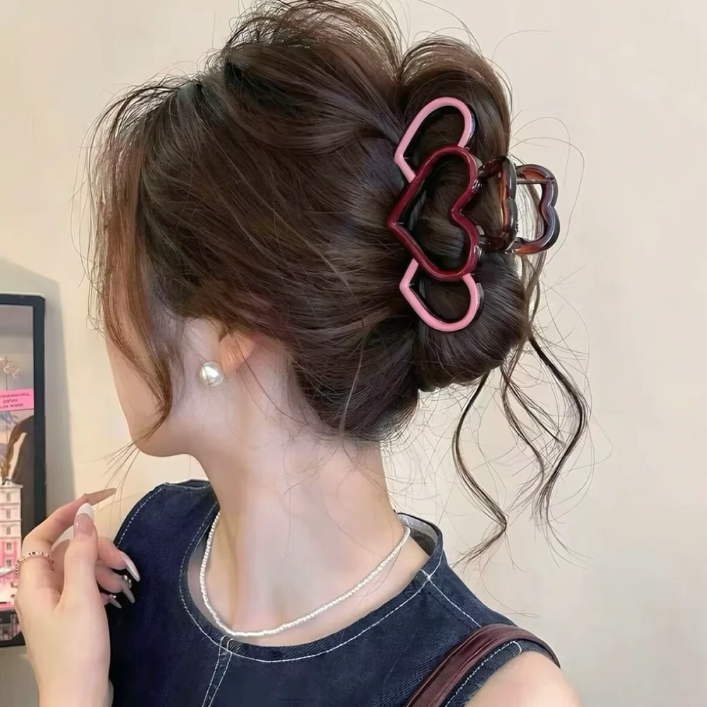 Durable Acrylic Heart Claw Clip Summer Color Block Shark Clip Fashion Women Hair Accessory Elegant Ponytail Holder