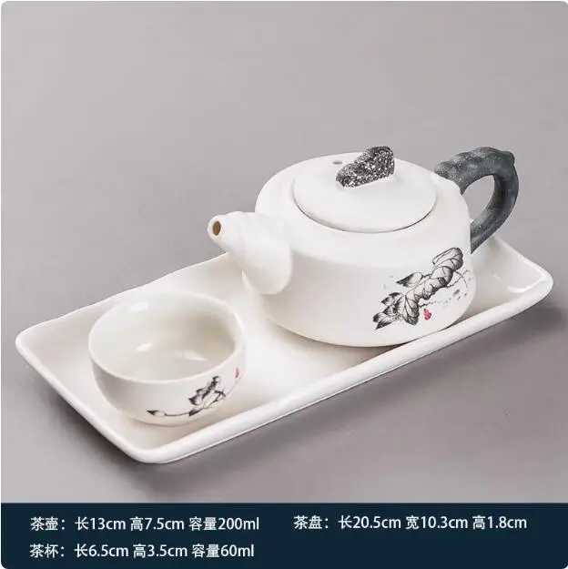 Kung Fu theeservies met theeblad, eenvoudige moderne theepot, Japans, hotelkamers, slaapzaal, thuis