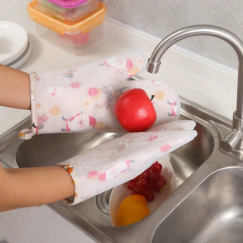 Christmas New Baking Oven and Microwave High-Temperature Resistant Non-Slip Silicone Heat-Resistant Gloves