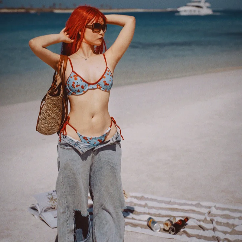 

Новый корейский купальник в стиле Лолита с металлическими кольцами, принтом в трехточечном стиле, милый подростковый раздельный купальник из двух частей.