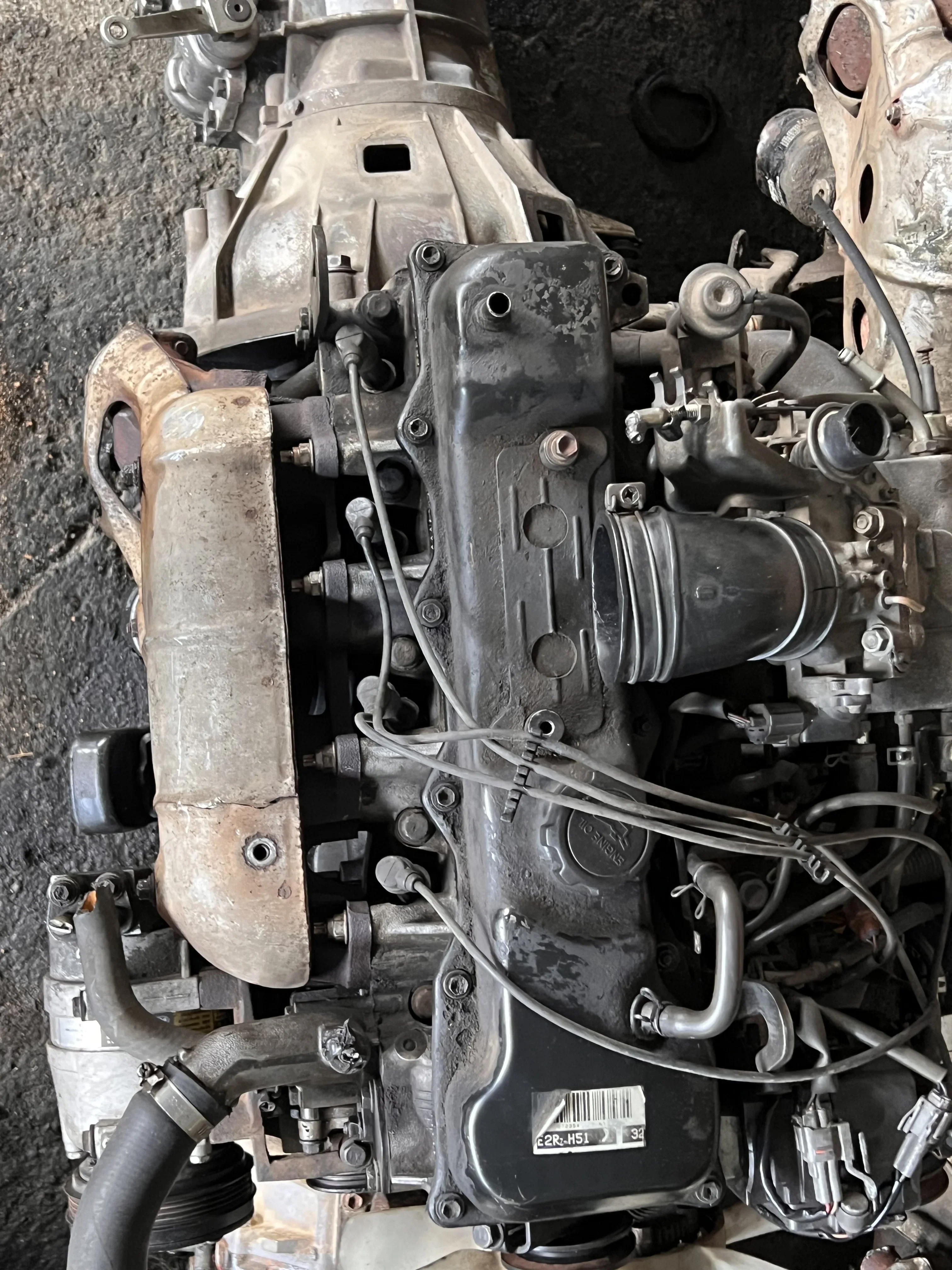 HOT-Best Price Used 4Cylinder Petrol Engine Complete Motor 2.4L 2RZ EFI Engine With MT Gearbox For Toyota Hilux/Hiace - Image 4