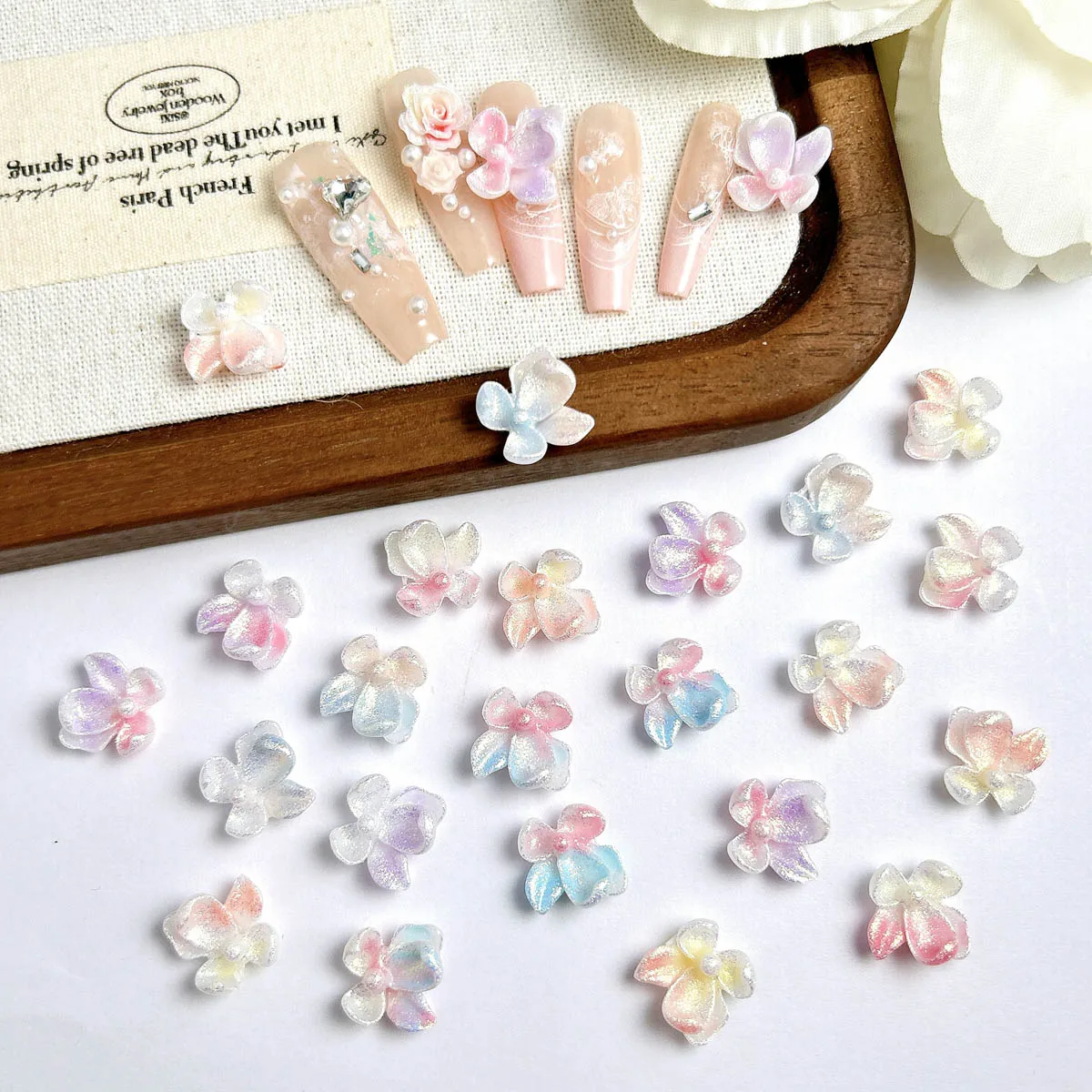 3D レジンファイングリッターカラフルなグラデーション胡蝶蘭ネイルチャーム発光花混合ネイルアート装飾マニキュア DIY パーツ