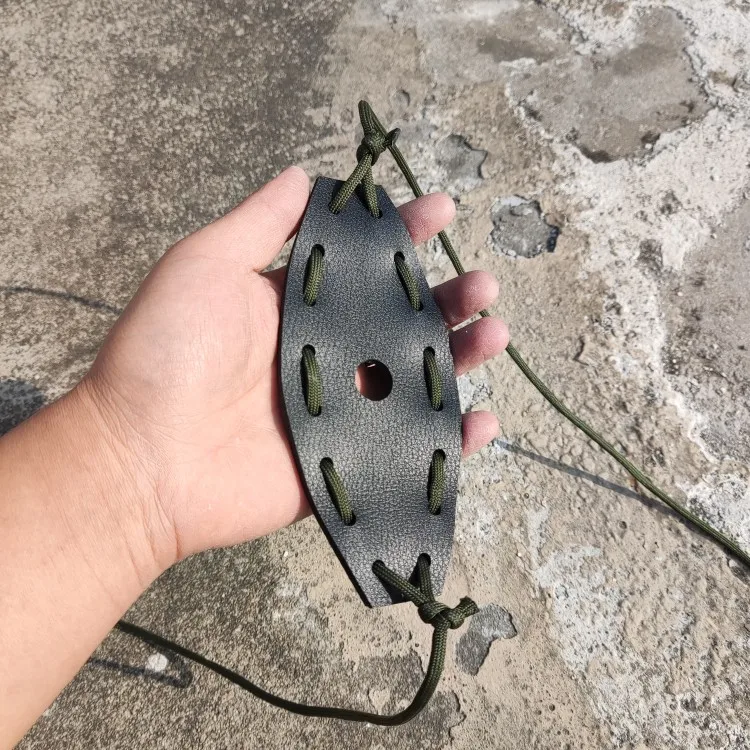 Retro Outdoor Rock Stone Whip, Cast Stone , Hand Sling Fly, Decorative Ornaments, Ancient Times, Original
