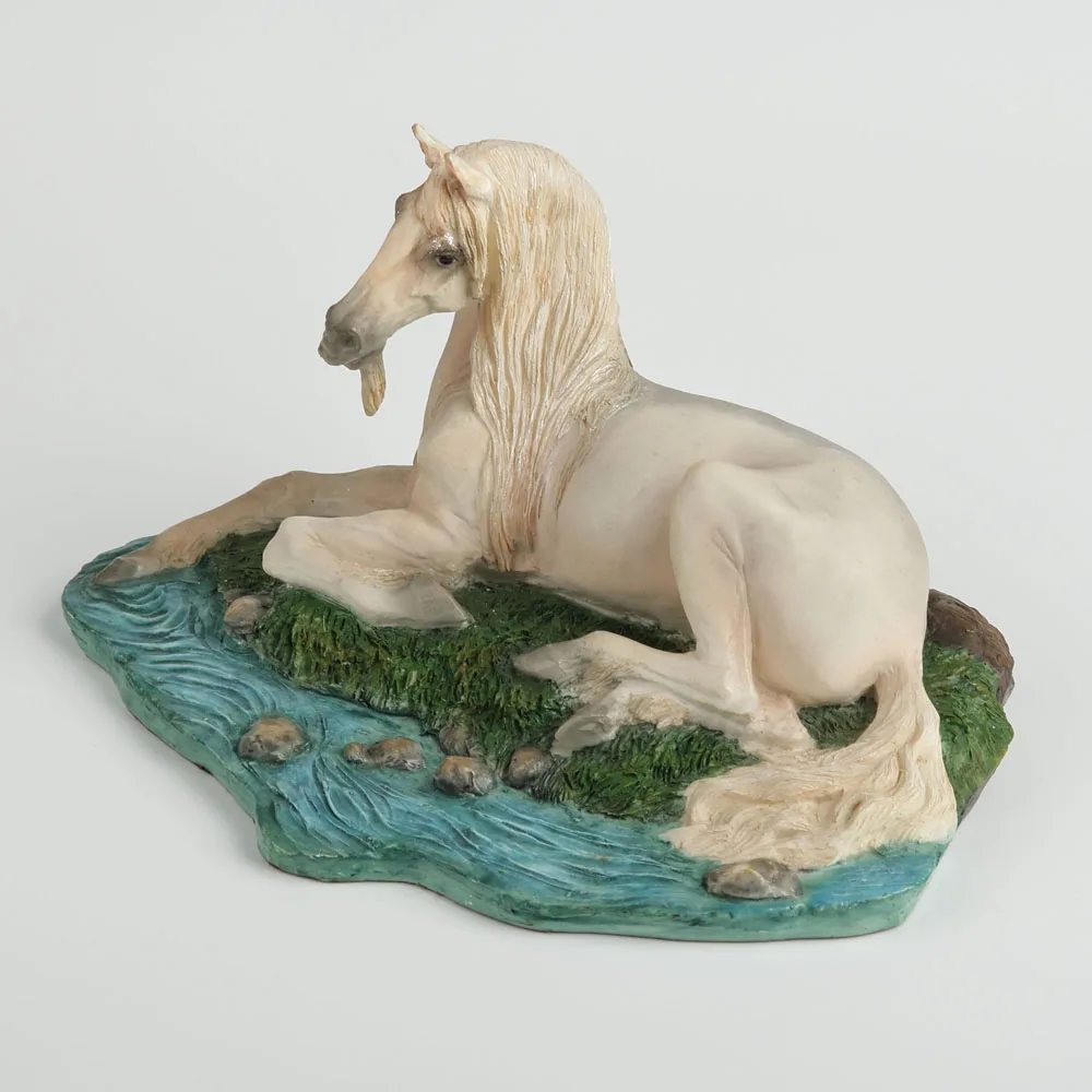 Lying White Horse Statue Resin Figurine Resting Steed on Grass Stream Base Realistic Animal Sculpture Home Decorative Ornament