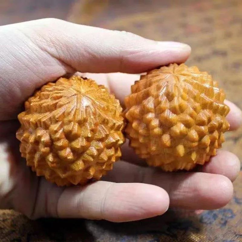 마사지 1Pcs Hand Massage Ball Cedarwood Durian Fitness Balls Hand Exerciser Spring-Grip Treatment of Wrist Injuries Masajeador