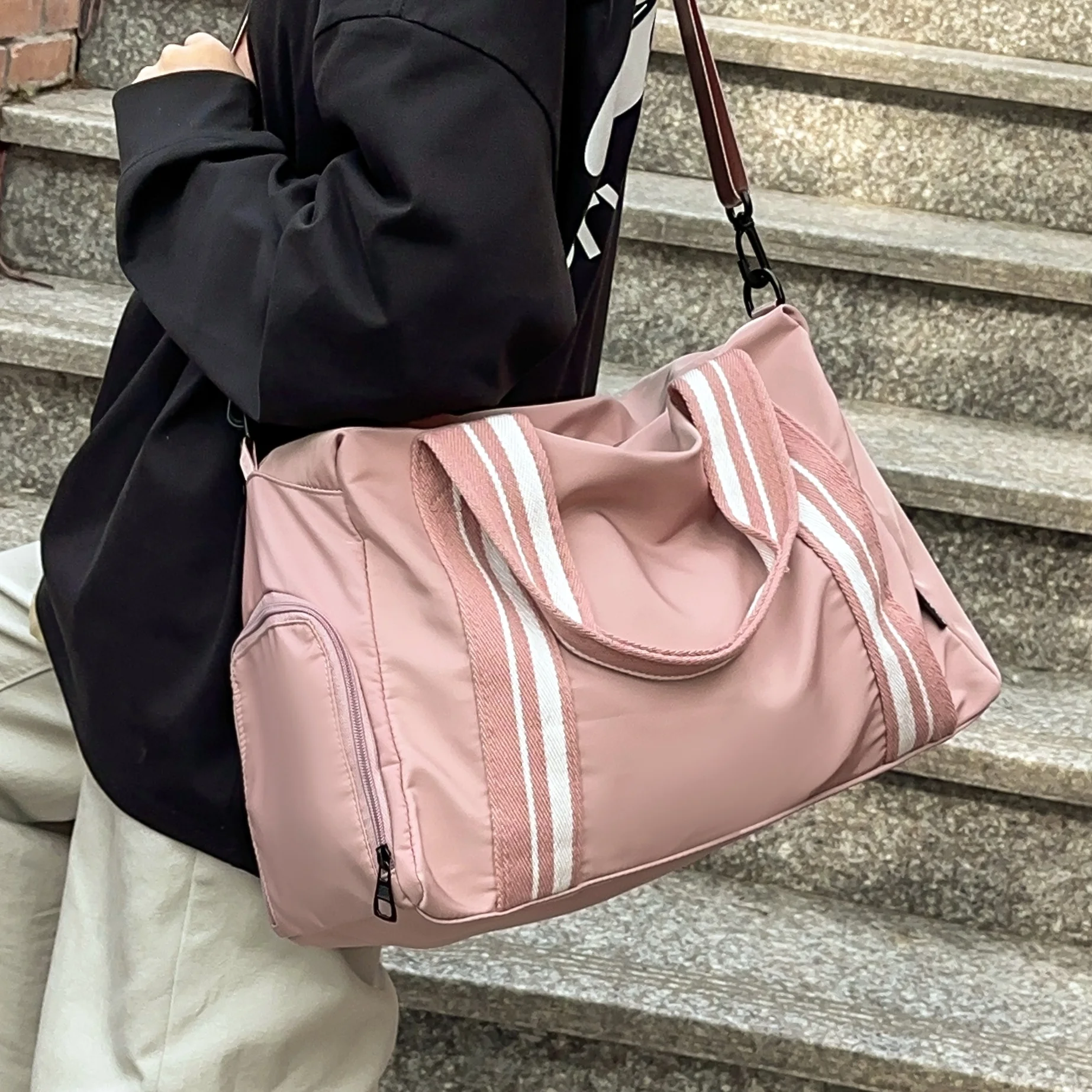 大容量ハンドヘルド旅行用衣類収納バッグ短期旅行用スポーツフィットネスヨガ荷物バッグ追加ポーチカジュアルスタイル