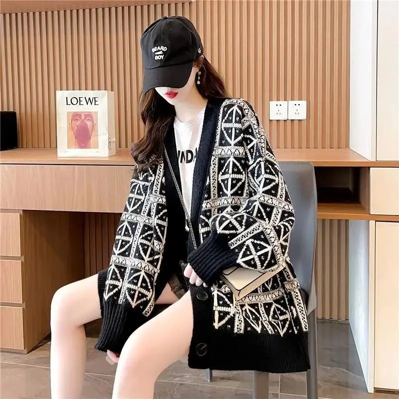 Spring and Autumn Small Fragrant Style Women\'s Coat Korean Version Lazy Style Knitted Cardigan Top with Stylish Style for Women