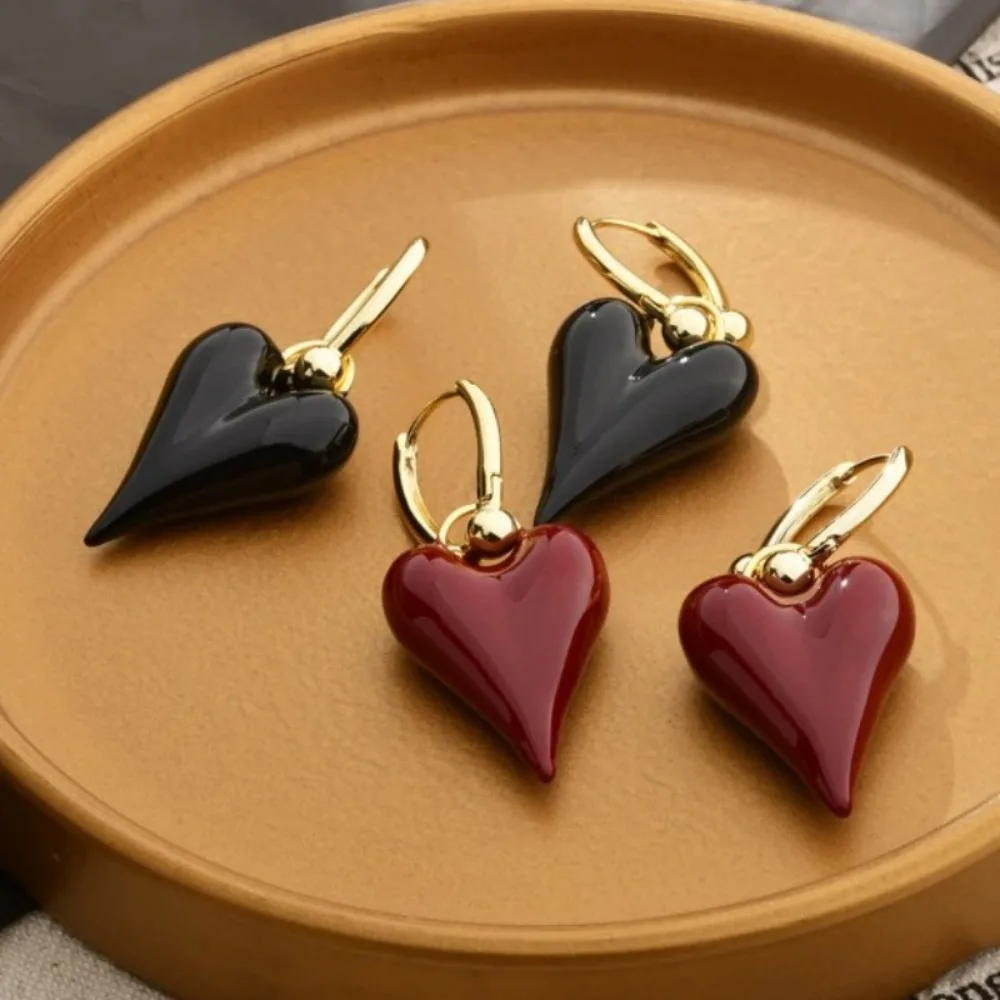 Pendientes colgantes de corazón con temperamento, bonitos pendientes colgantes de resina esmaltada de diseño, accesorios para las orejas, joyería de moda para niñas y mujeres, regalos